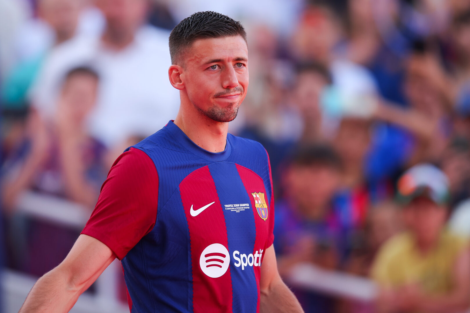 Clement Lenglet wird verliehen.