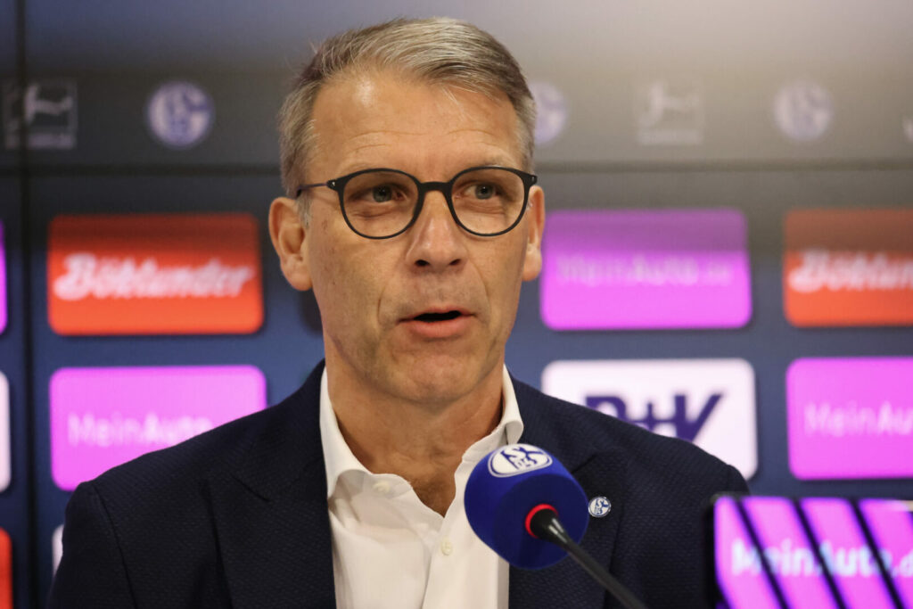 Schalke-Sportvorstand Peter Knäbel
