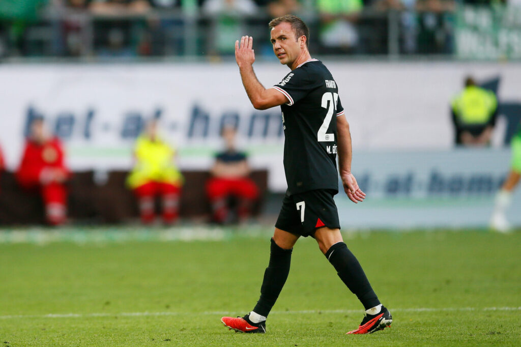 Mario Götze wurde gegen Wolfsburg des Feldes verwiesen.