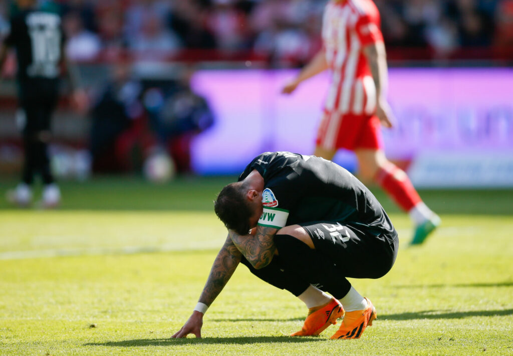 Die Abwehr von Werder Bremen ist in dieser Saison desolat.
