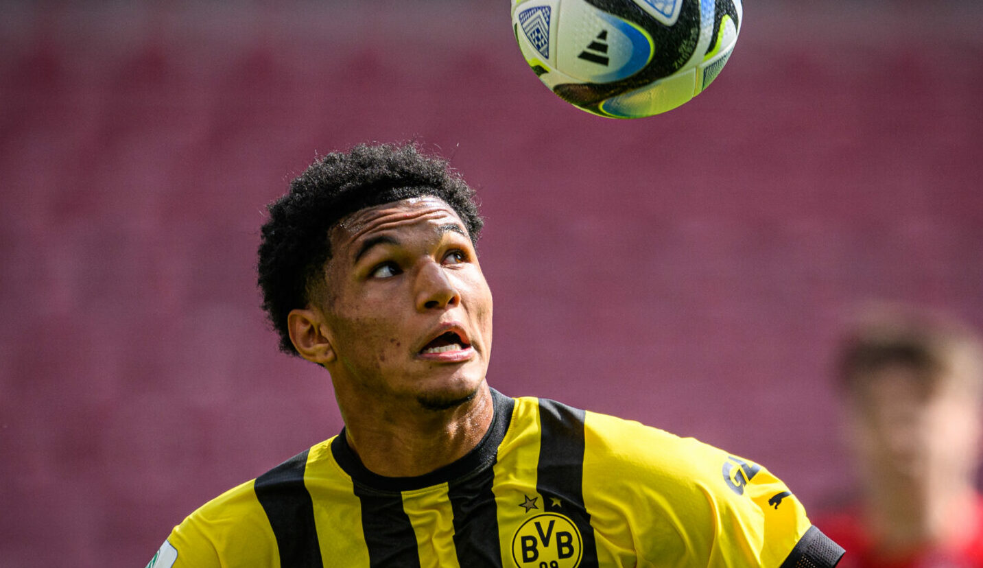 Paris Brunner im Trikot des BVB