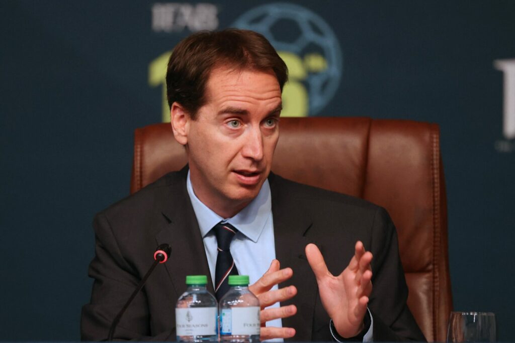 FA-Geschäftsführer Mark Bullingham blickt mit Skepsis auf die Iref-Pläne.