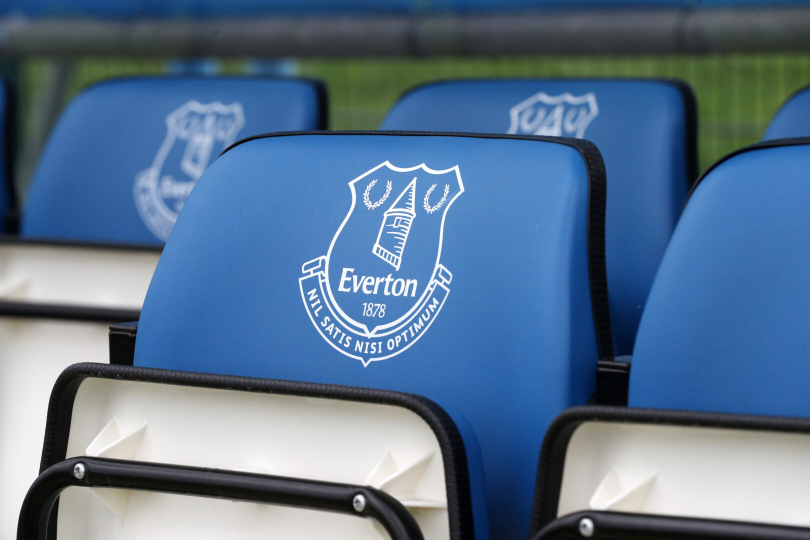 Dem FC Everton werden zehn Punkte abgezogen!