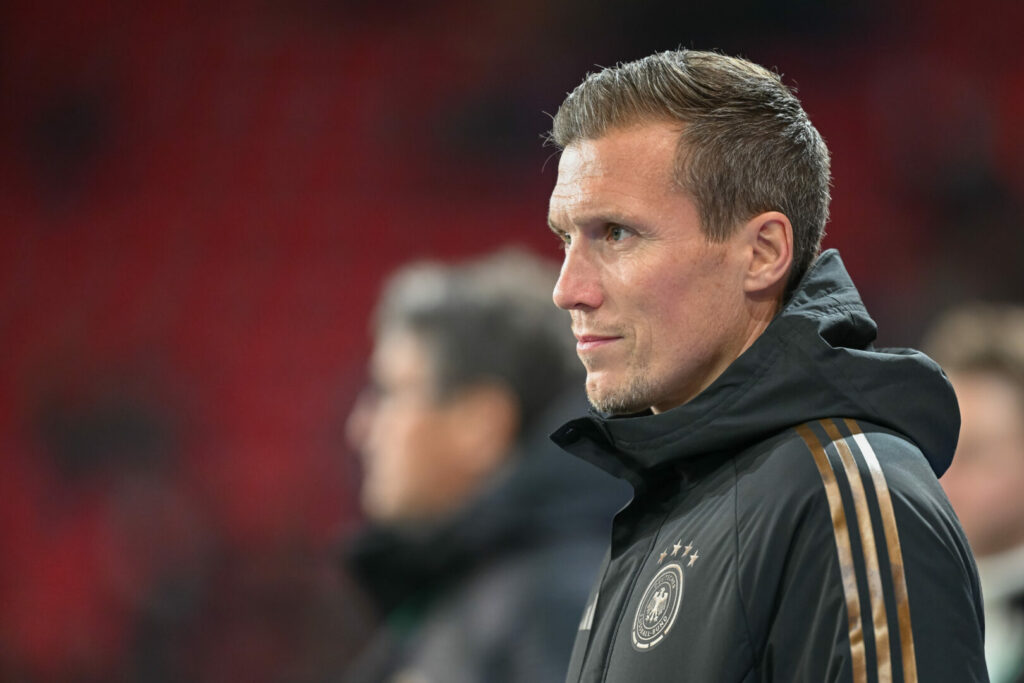 DFB-Direktor Hannes Wolf konstatiert Fehler in der Nachwuchsausbildung in Deutschland.