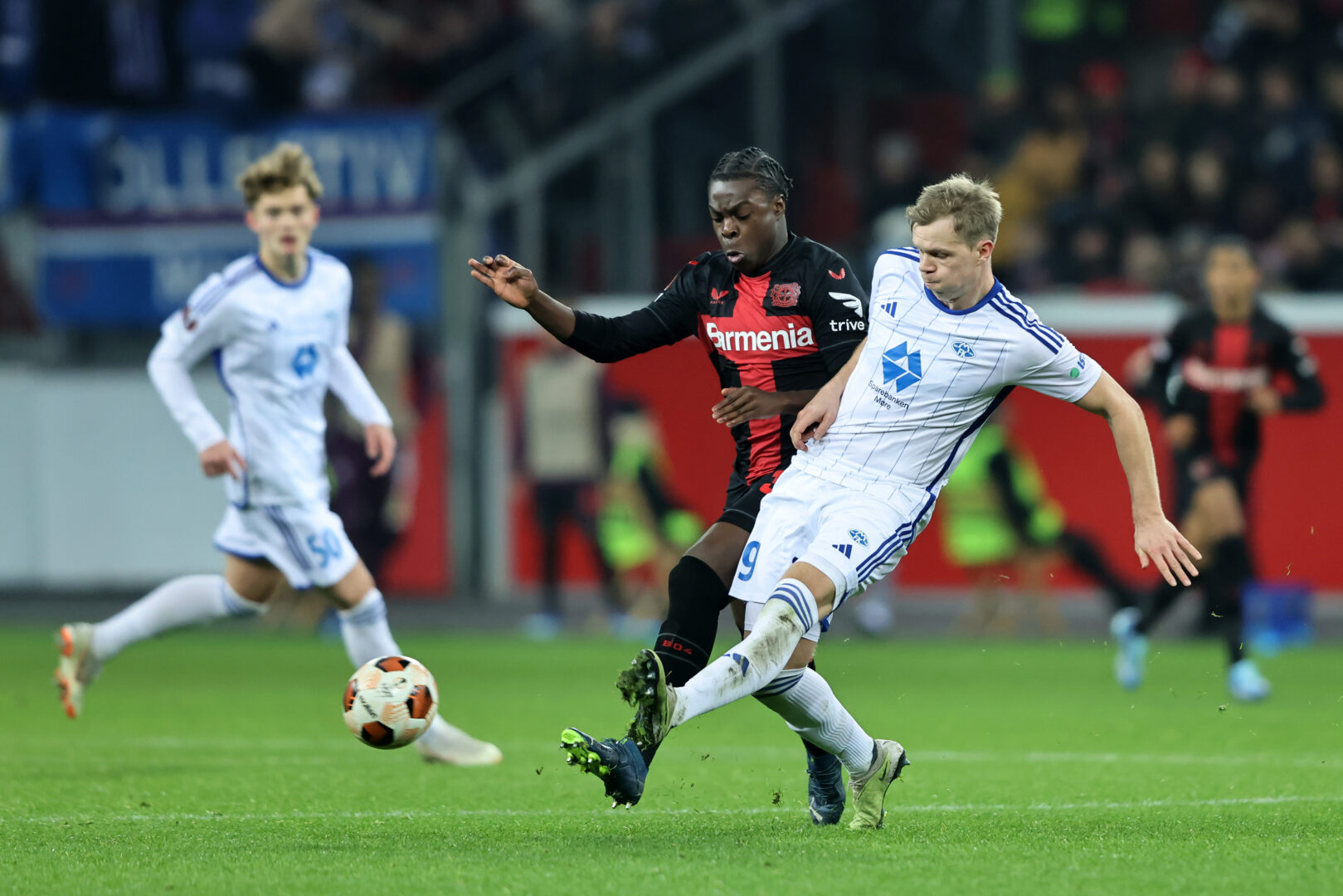 Bayer-Juwel Izekor ist der jüngste deutsche Spieler der Europa-League-Historie.