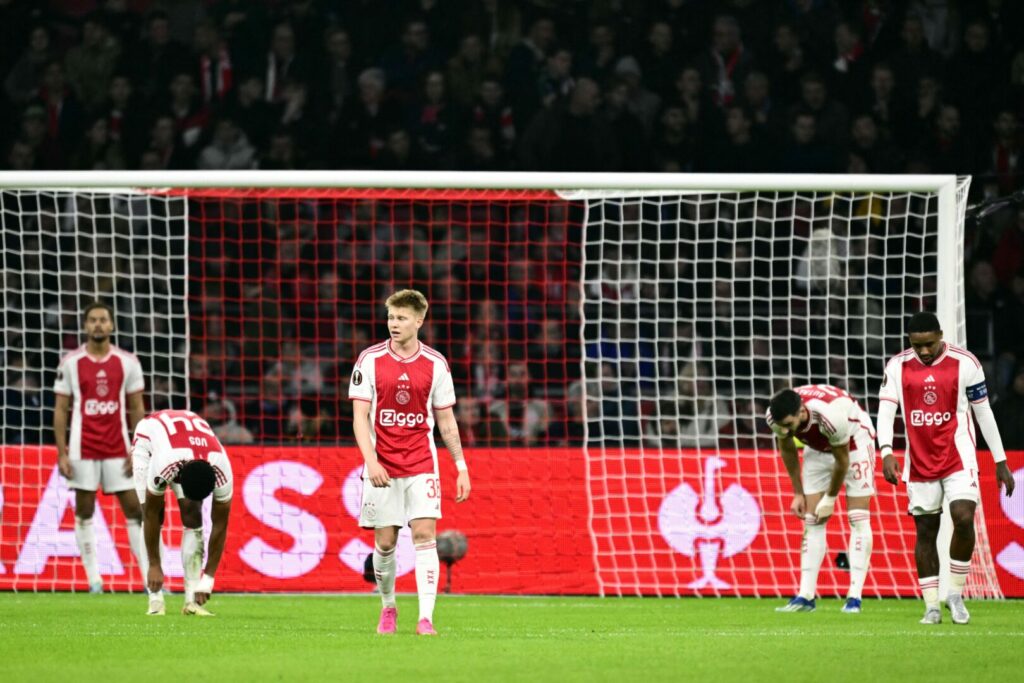 Ajax erlitt den nächsten derben Rückschlag.