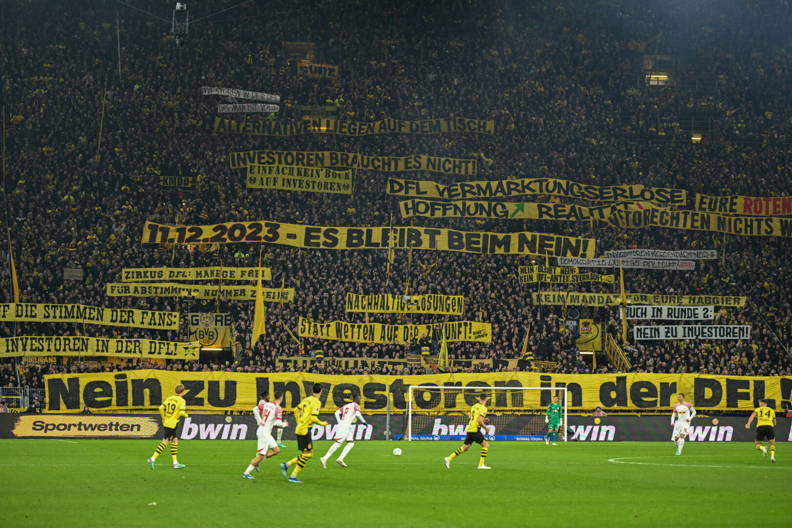 Protest gegen DFL-Pläne: Fanszenen kündigen Stimmungsverzicht an