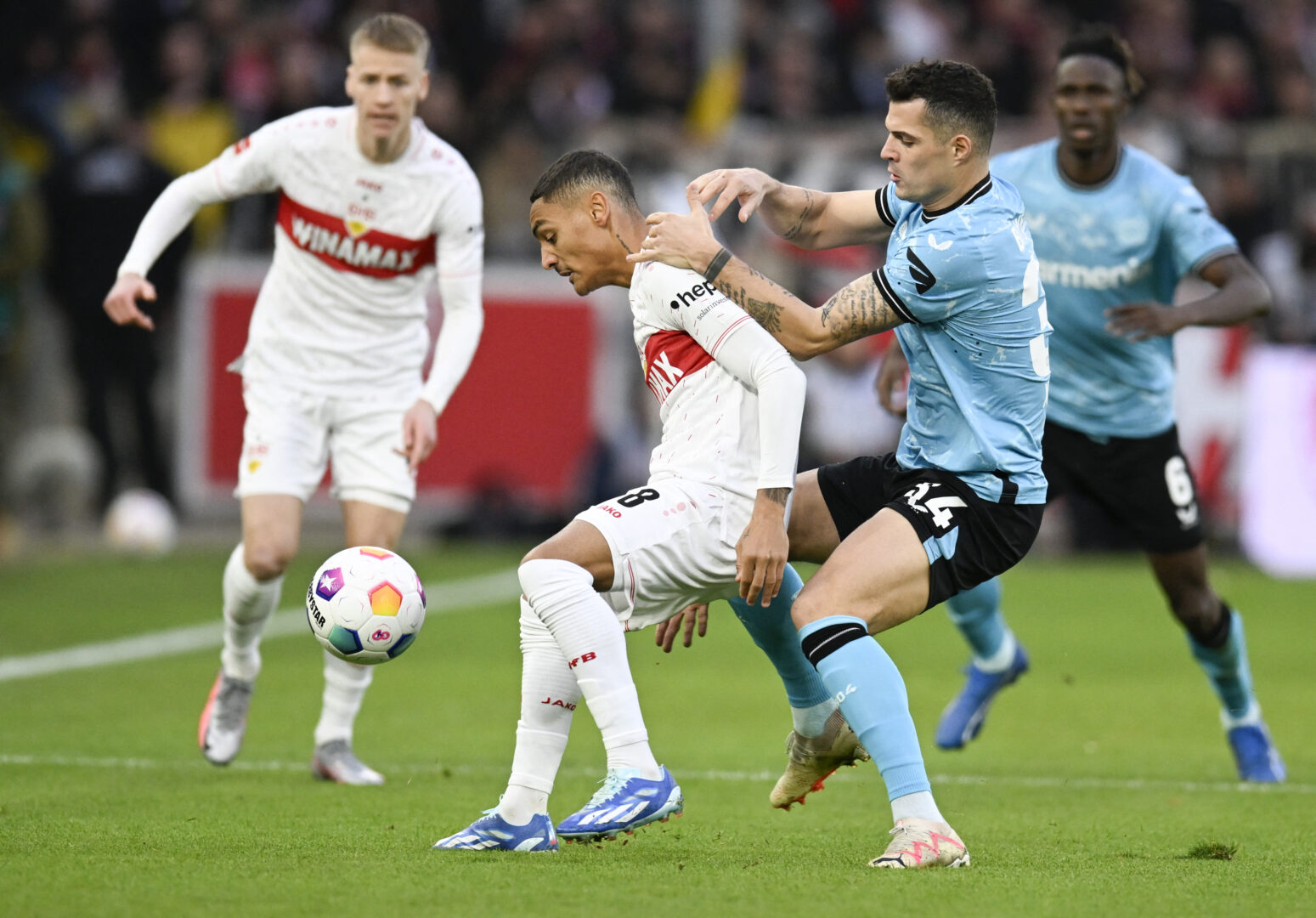 Bundesliga: Umkämpftes Topspiel in Stuttgart.