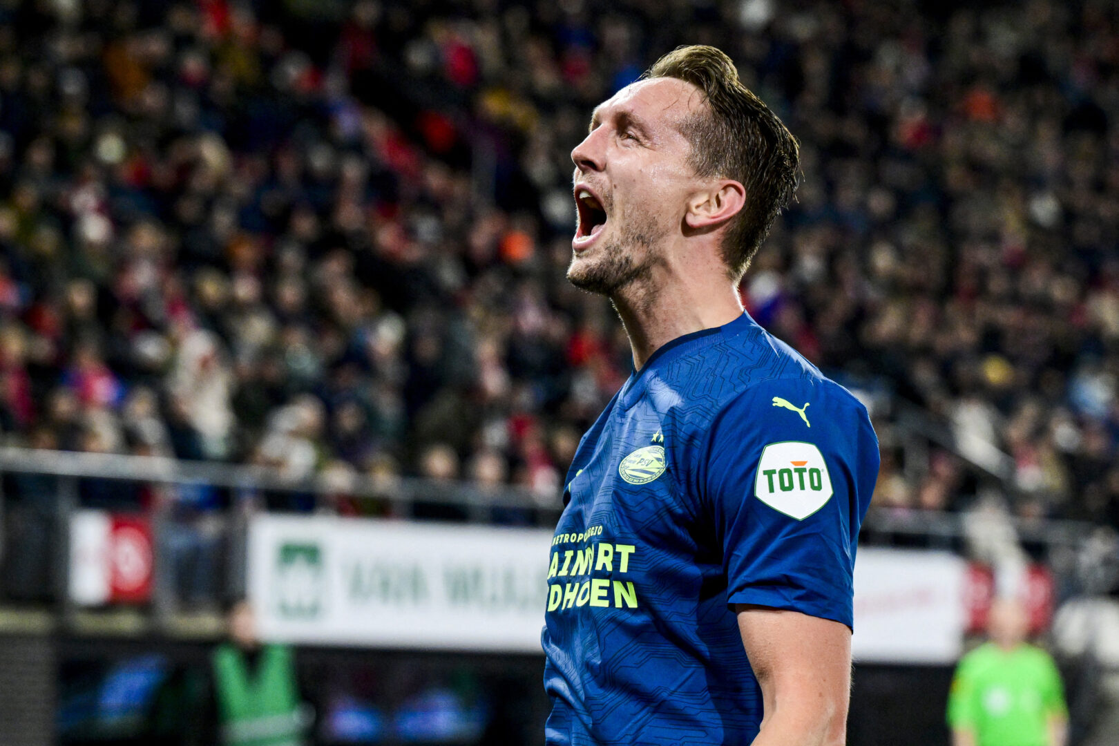 Eredivisie | Weiße Weste gewahrt! PSV Eindhoven überrennt AZ Alkmaar im „Topper“