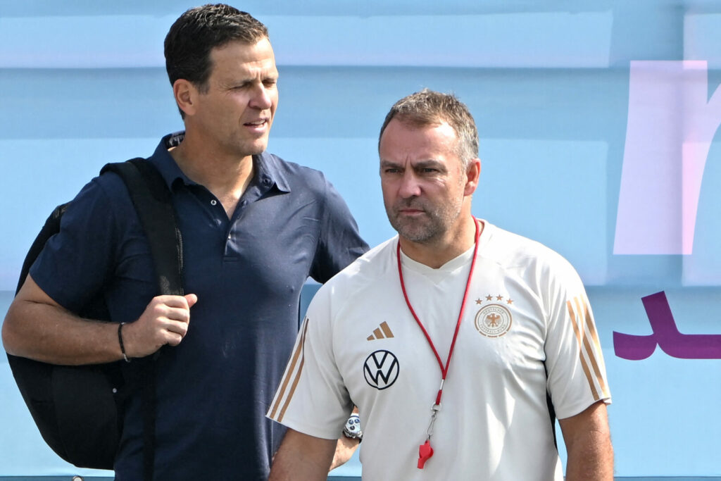 Oliver Bierhoff (l.) und Hansi Flick.