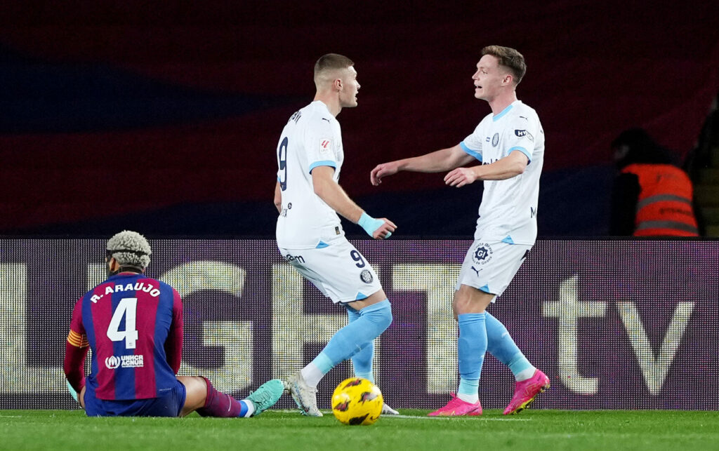 Der FC Girona siegte beim FC Barcelona.