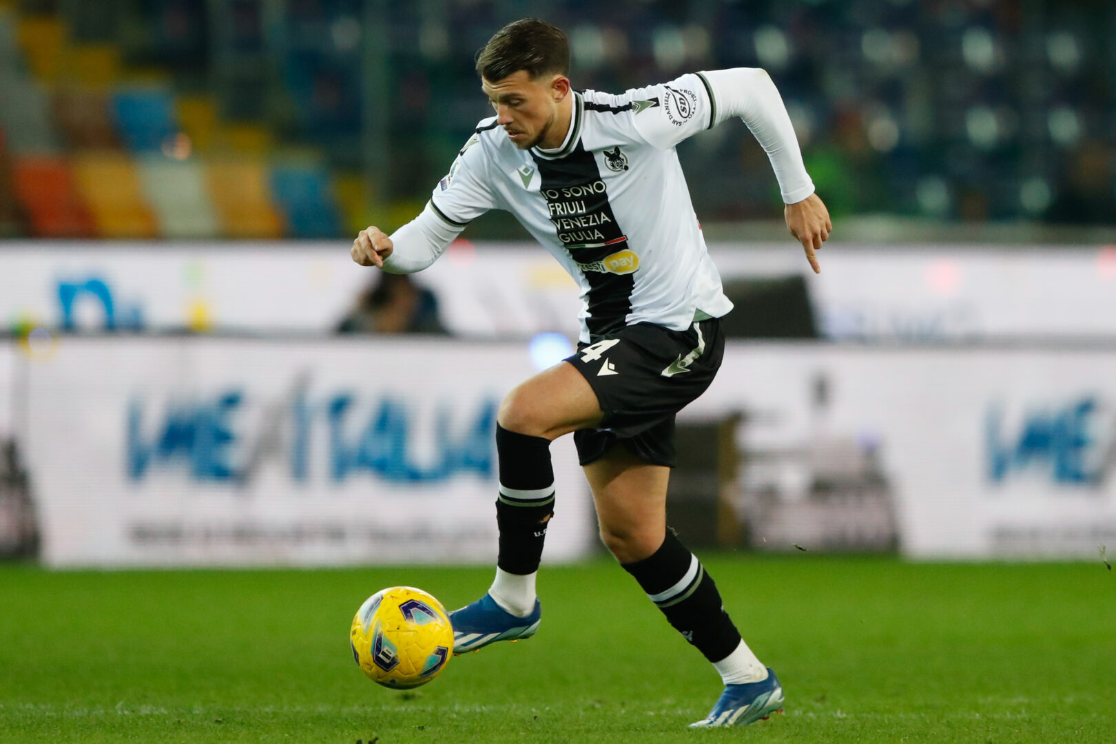 Napoli möchte Mittelfeldspieler – Samardzic weit oben auf der Liste