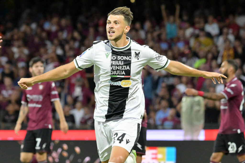 Lazar Samardzic ist einer der Leistungsträger bei Udinese Calcio. (Photo by Francesco Pecoraro/Getty Images)