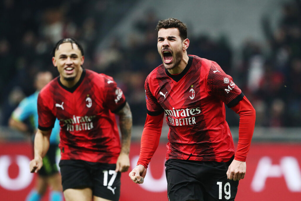 Serie A: Die AC Milan bezwang die AS Roma.