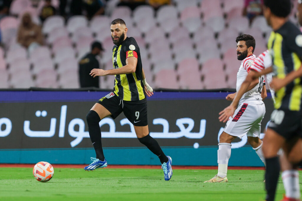 Kehrt Karim Benzema zu seinem Jugendverein zurück? Medienberichten zufolge hat Olympique Lyon den derzeit in Saudi-Arabien spielenden Stürmerstar ins Visier genommen.