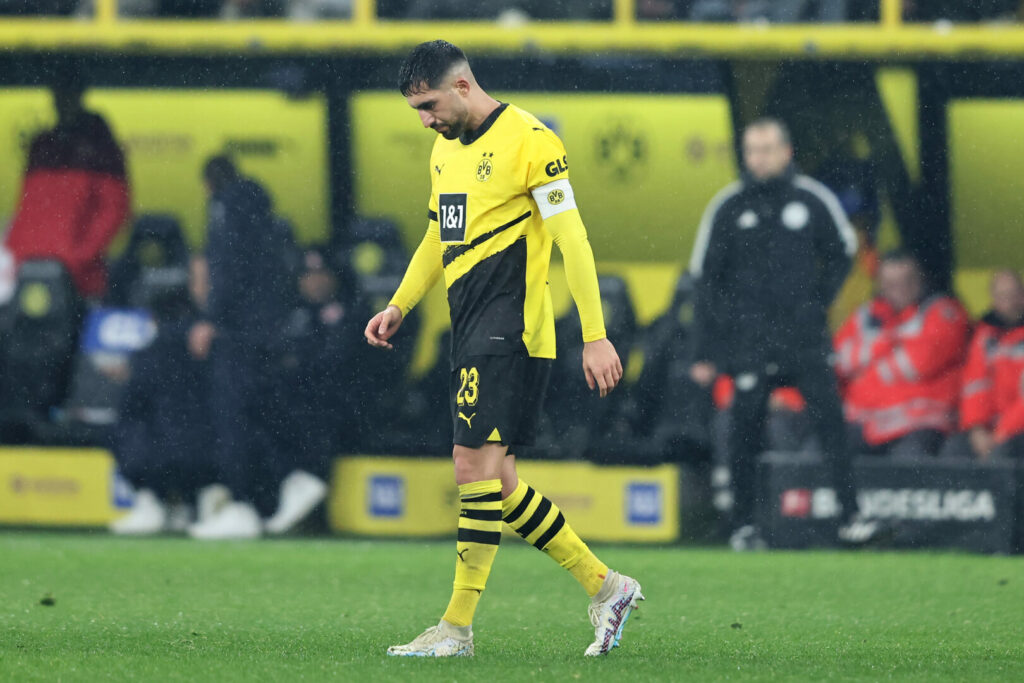 90PLUS-Ticker: Emre Can gesteht Fehler ein.