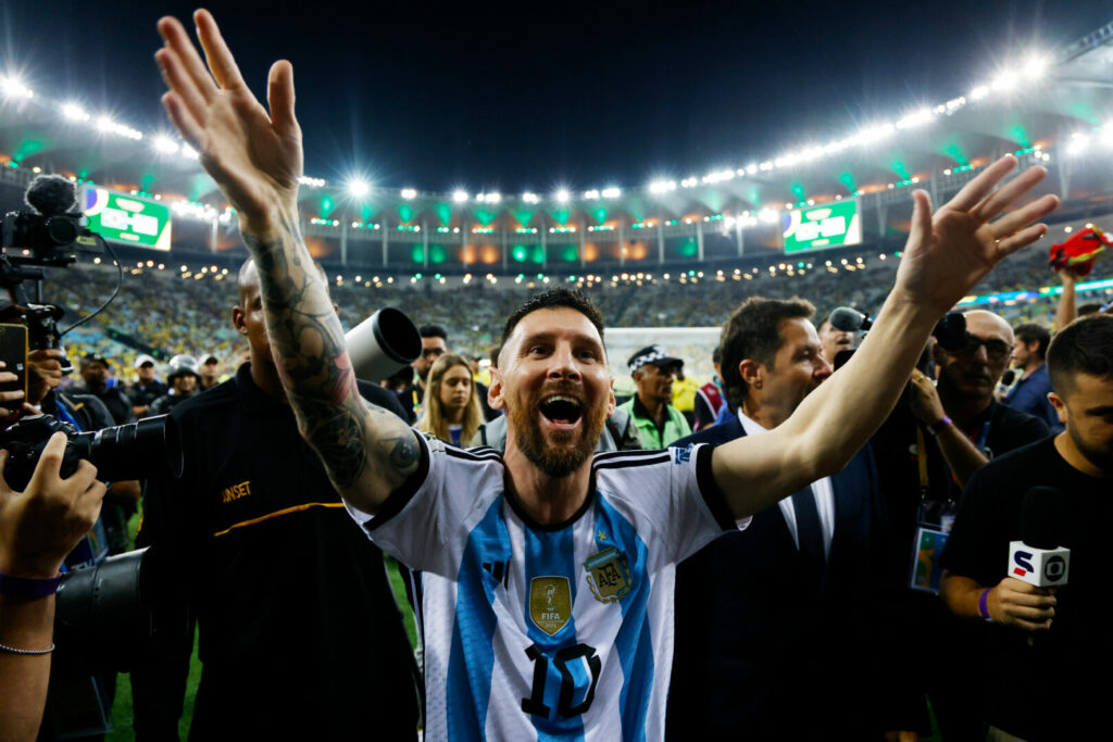 Lionel Messi ist FIFA-Weltfußballer.