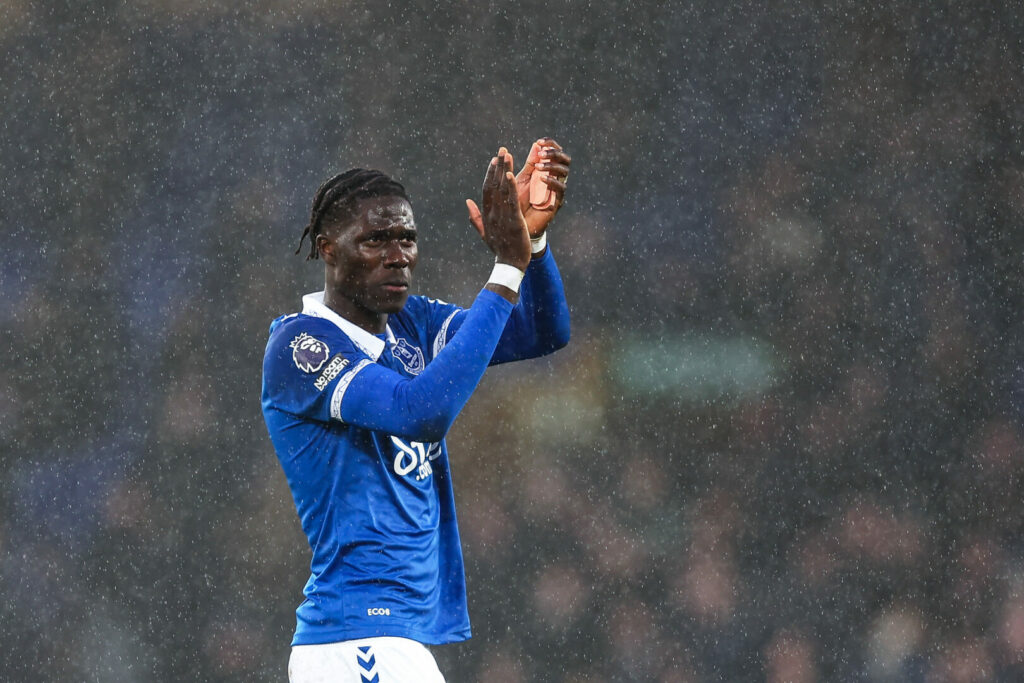 Dem FC Everton wurden Mitte November zehn Punkte wegen Verstößen gegen die Rentabilitäts- und Nachhaltigkeitsregeln (PSR) der Premier League abgezogen. In den kommenden drei Tagen wird über den Protest der Toffees verhandelt.