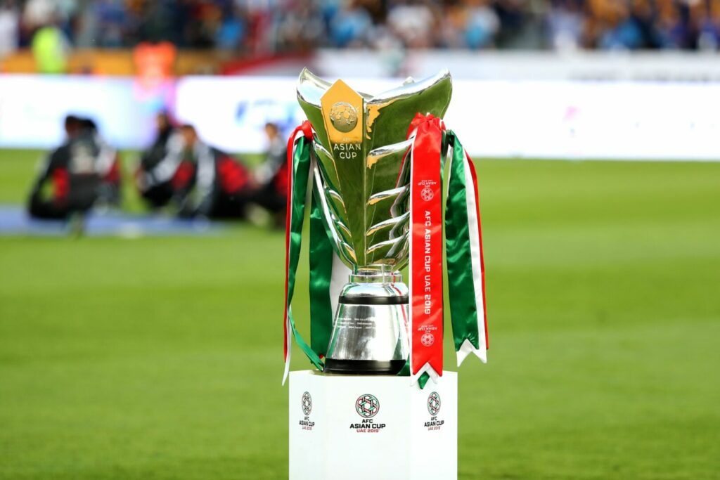 Wer holt 2024 die begehrte Trophäe? (Photo credit KARIM SAHIB/AFP via Getty Images)