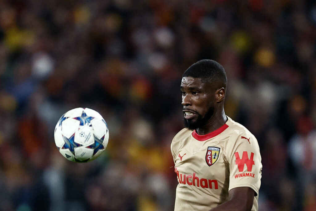 Verläst Kevin Danso den RC Lens?