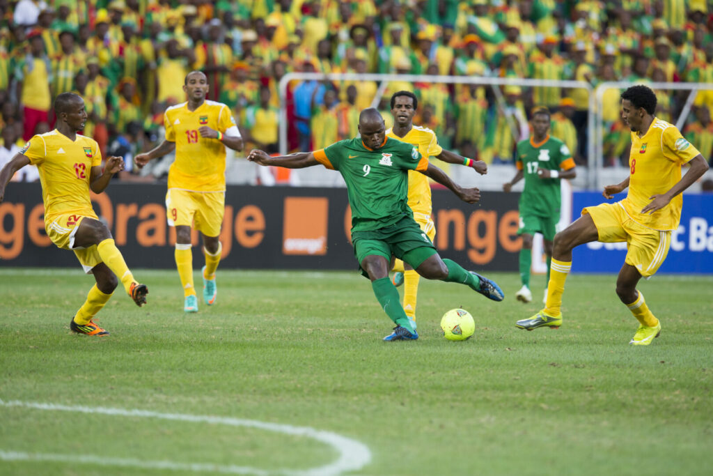 Titel, Tränen, Sensationen. Alle Jahre wieder schreiben Afrika- und Asien-Cup ganz besondere Geschichten. Kurz vor Endrundenbeginn blicken wir auf die größten Überraschungen in der Historie beider Turniere.