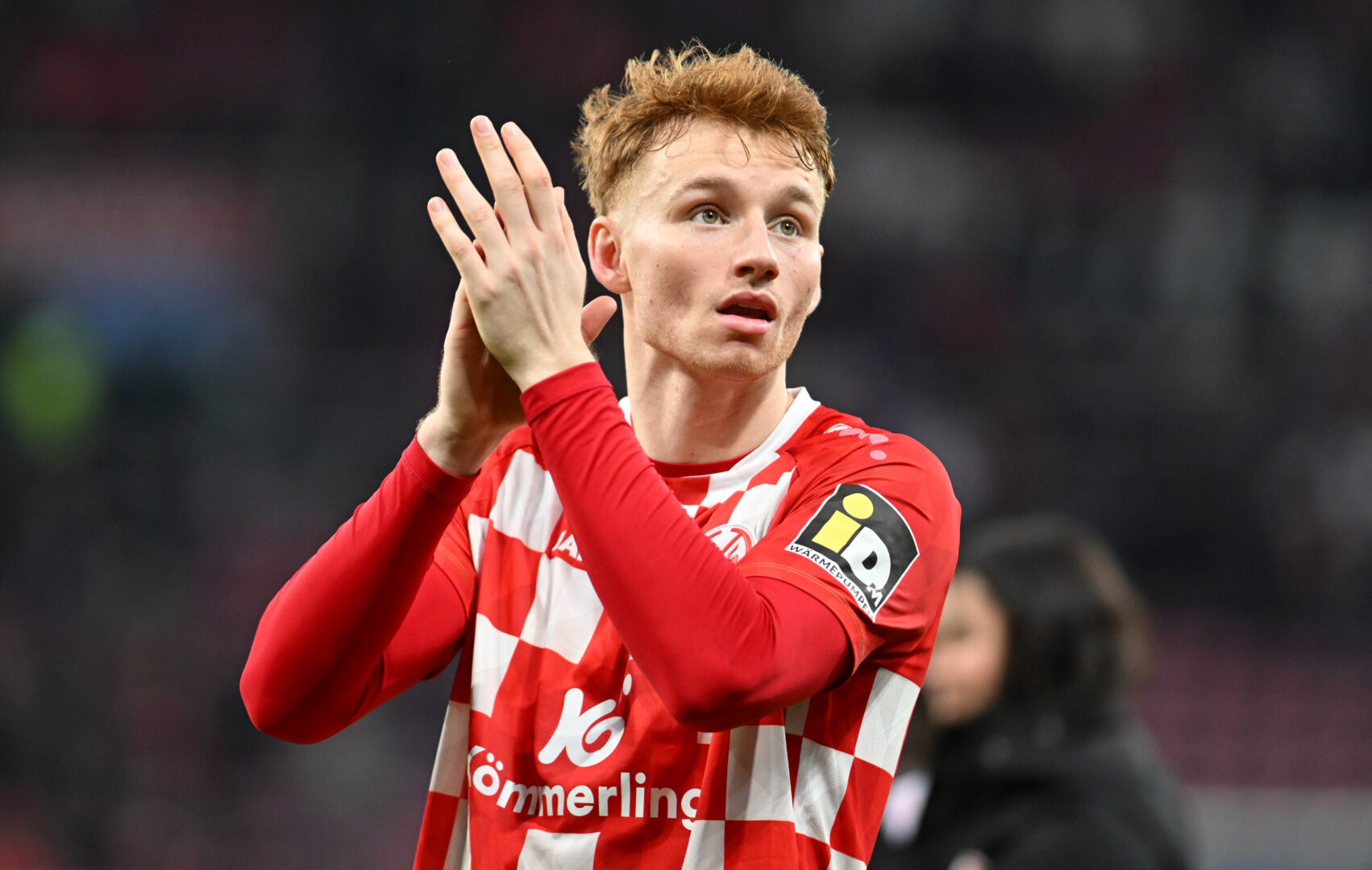 Bleibt Sepp van den Berg oder geht er?