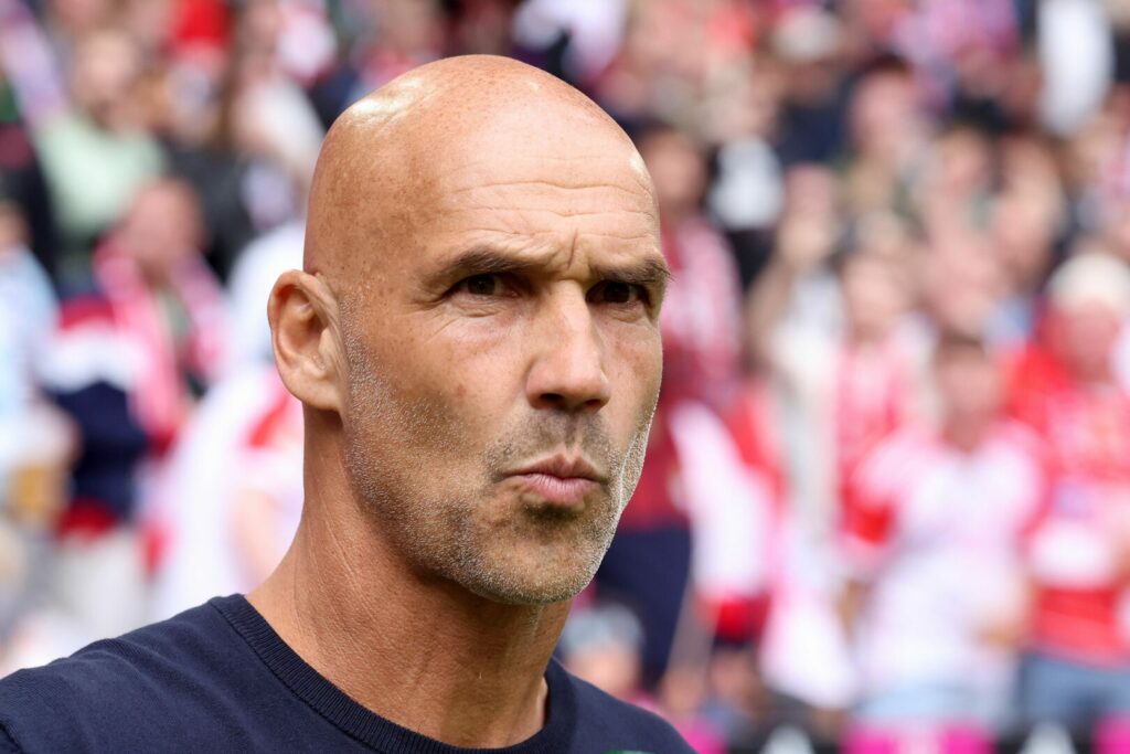 Der FC Bayern tritt am Sonntag beim VfL Bochum an.