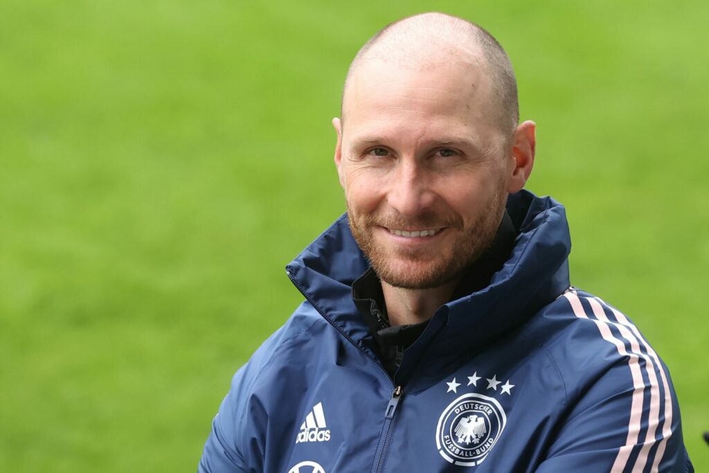 90PLUS-Ticker: Benedikt Höwedes sorgt sich um Schalke.