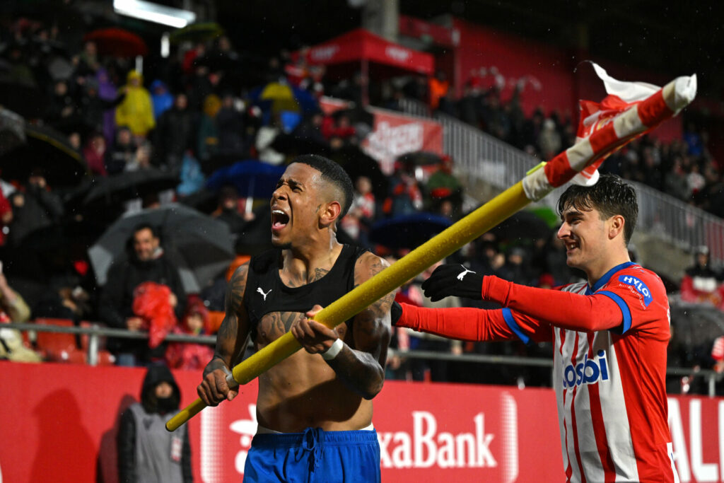 Savios später Doppelpack sichert dem FC Girona den zweiten Tabellenplatz.