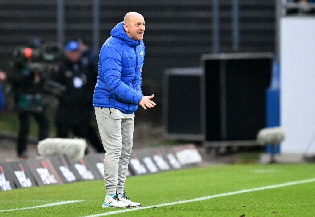 Bundesliga: Lieberknecht lobt Leverkusen.