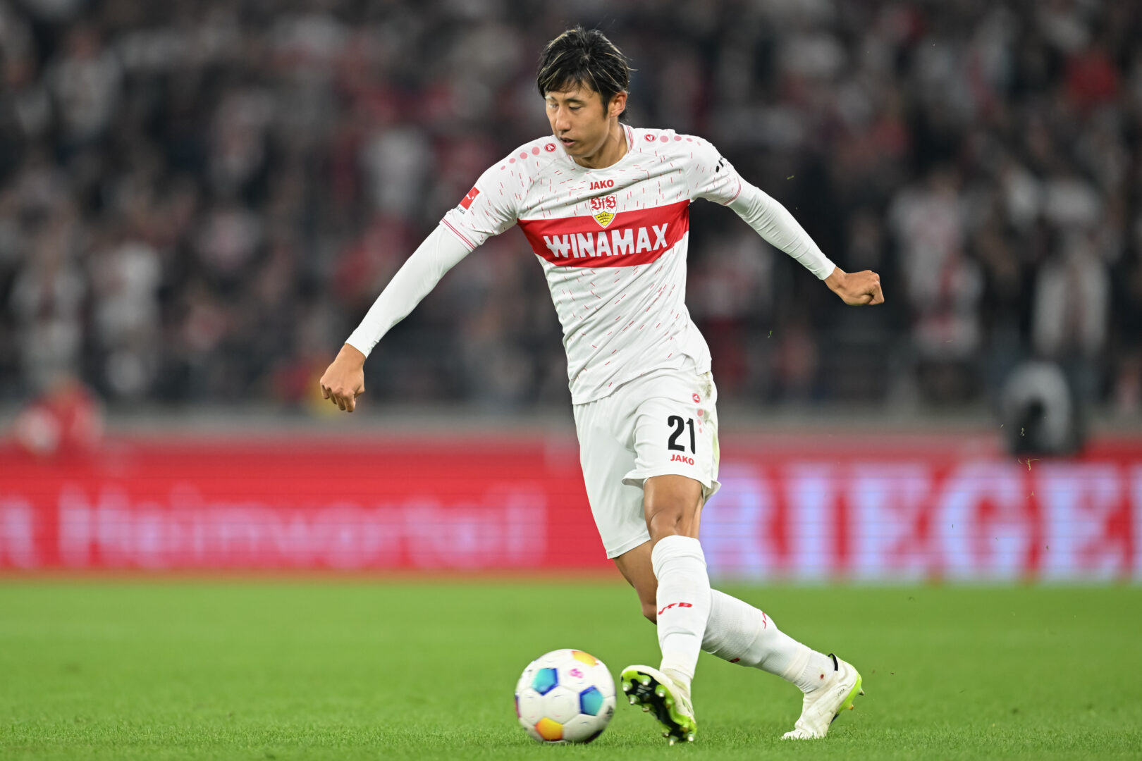 90PLUS-Ticker: Hiroki Ito im Trikot des VfB Stuttgart.