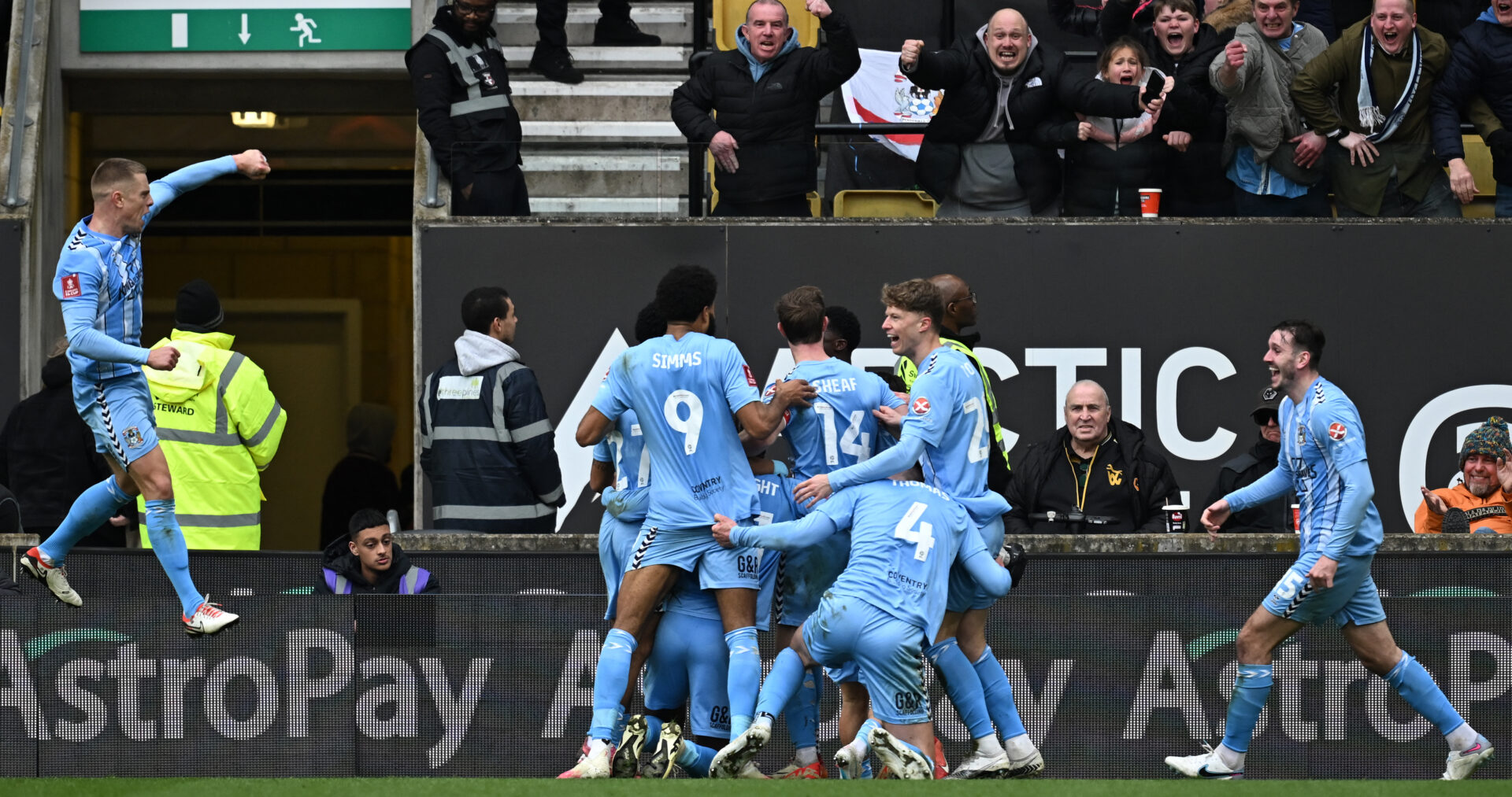 FA Cup | Zweitligist Coventry dank Last-Minute-Tor von Ex-Schalker überraschend im Halbfinale!