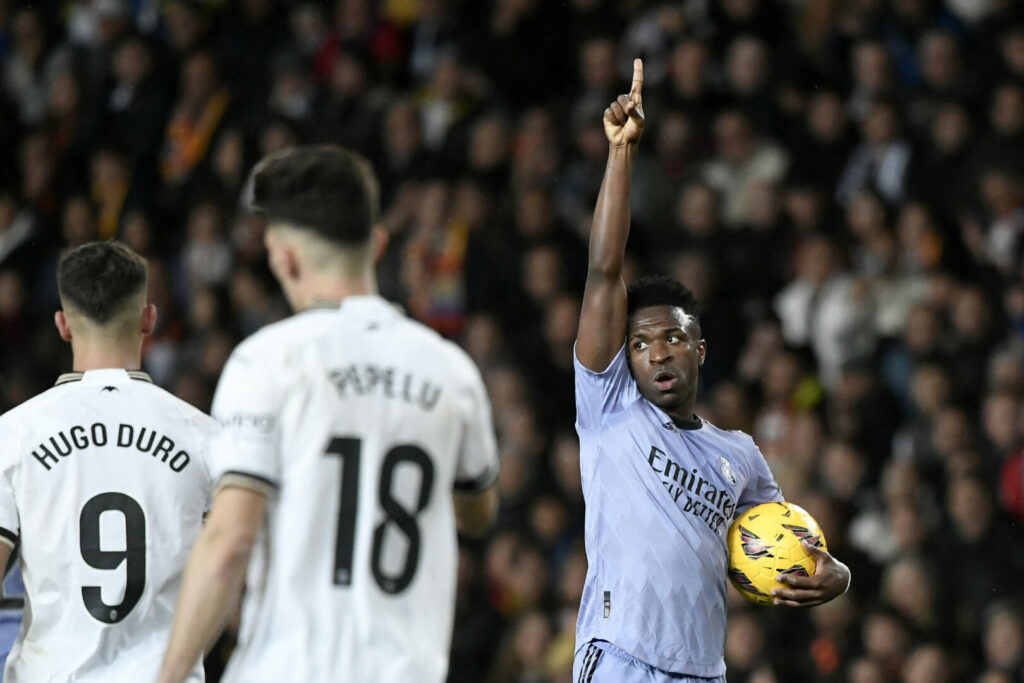 Vinícius Júnior brachte Real Madrid beim FC Valencia zurück ins Spiel.
