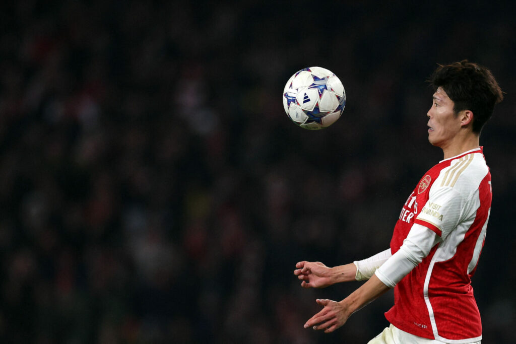 Tomiyasu verlänget beim FC Arsenal.