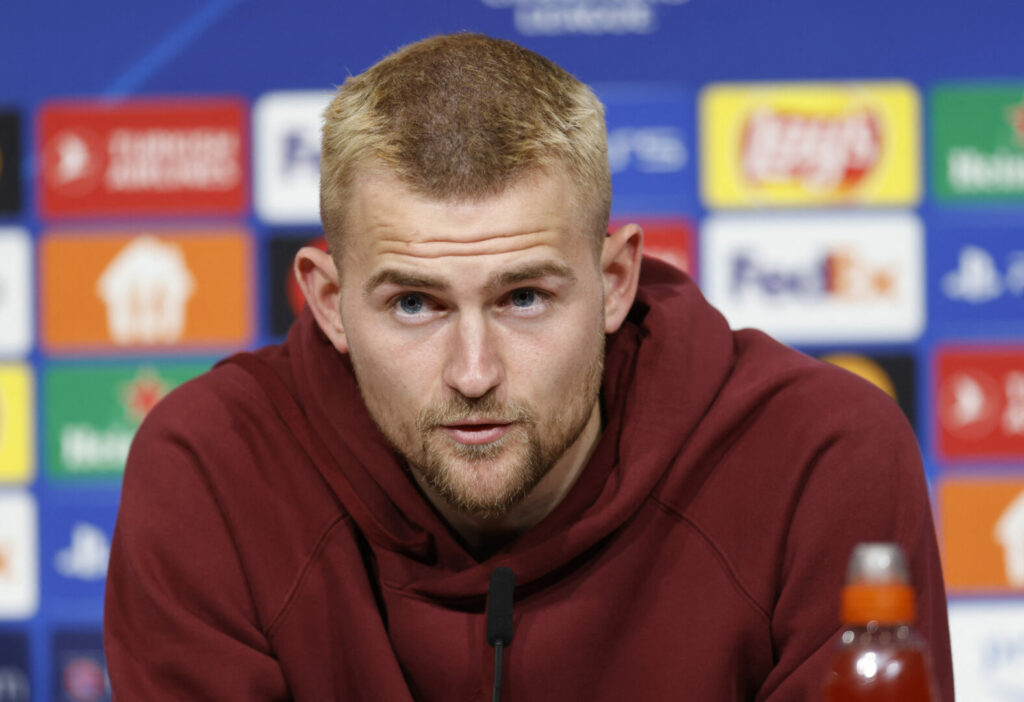 Matthijs de Ligt beschwört den Zusammenhalt.