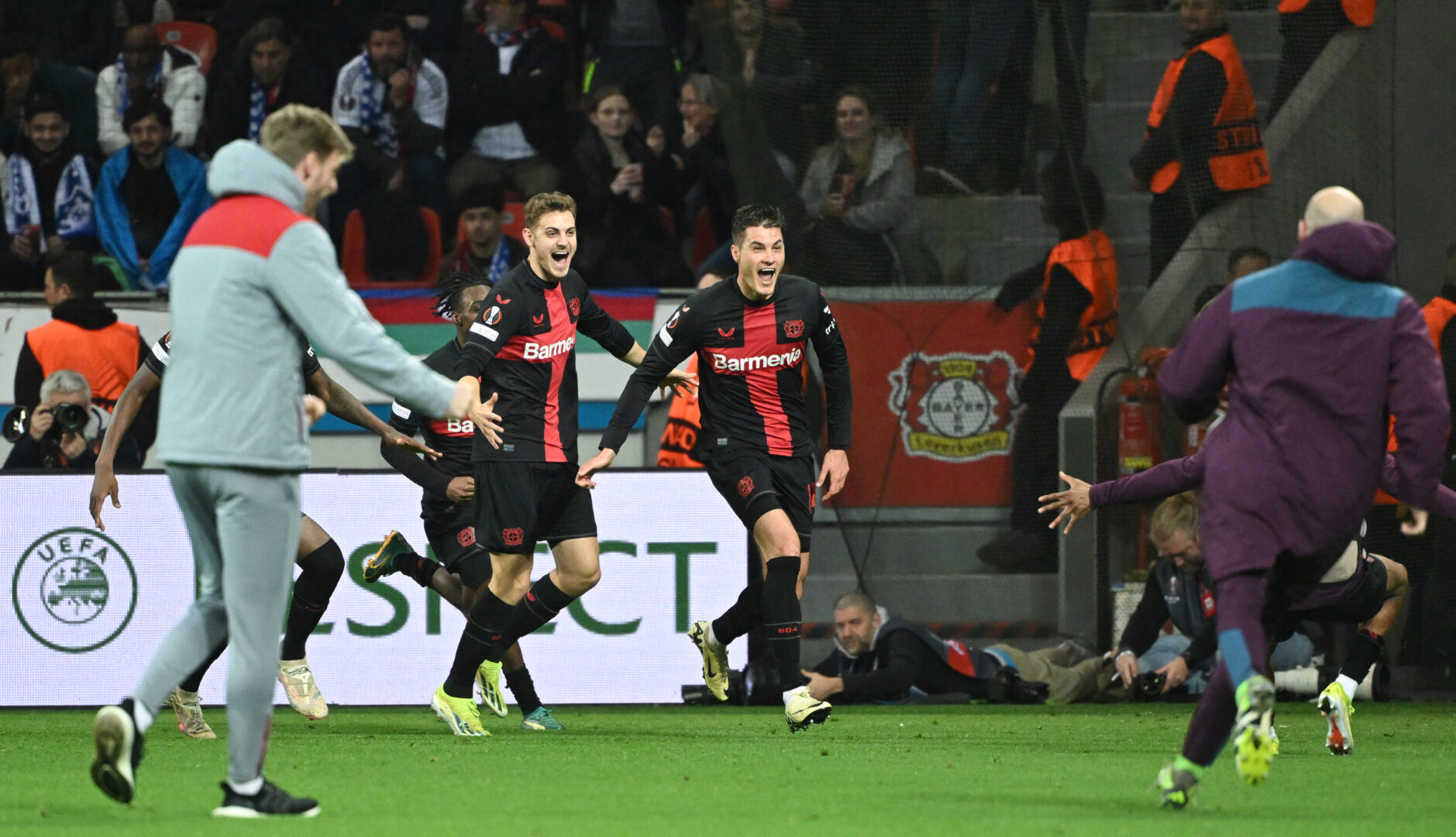 Patrik Schick bejubelt seinen Treffer.