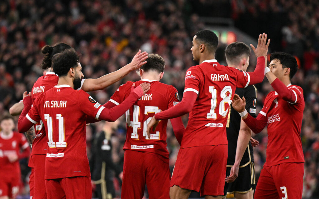 4 Tore binnen 7 Minuten! Liverpool zerlegt Sparta Prag in Einzelteile