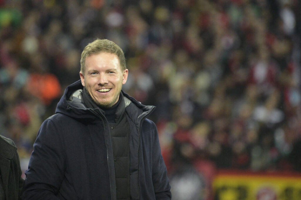 DFB-Geschäftsführer hat sich im Hinblick auf eine langfristige Zusammenarbeit mit Bundestrainer Julian Nagelsmann positiv geäußert. Zu Noch-Liverpool-Trainer Jürgen Klopp gäbe es dagegen keinerlei Kontakt.