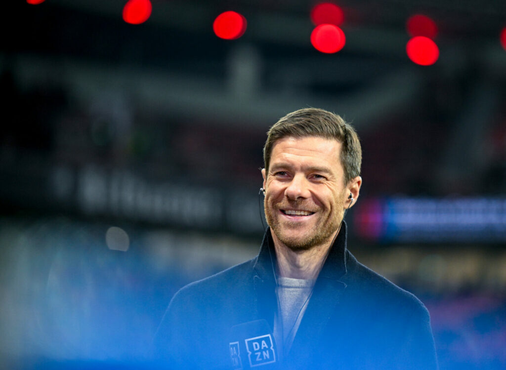 Fix: Alonso bleibt bei Bayer Leverkusen.