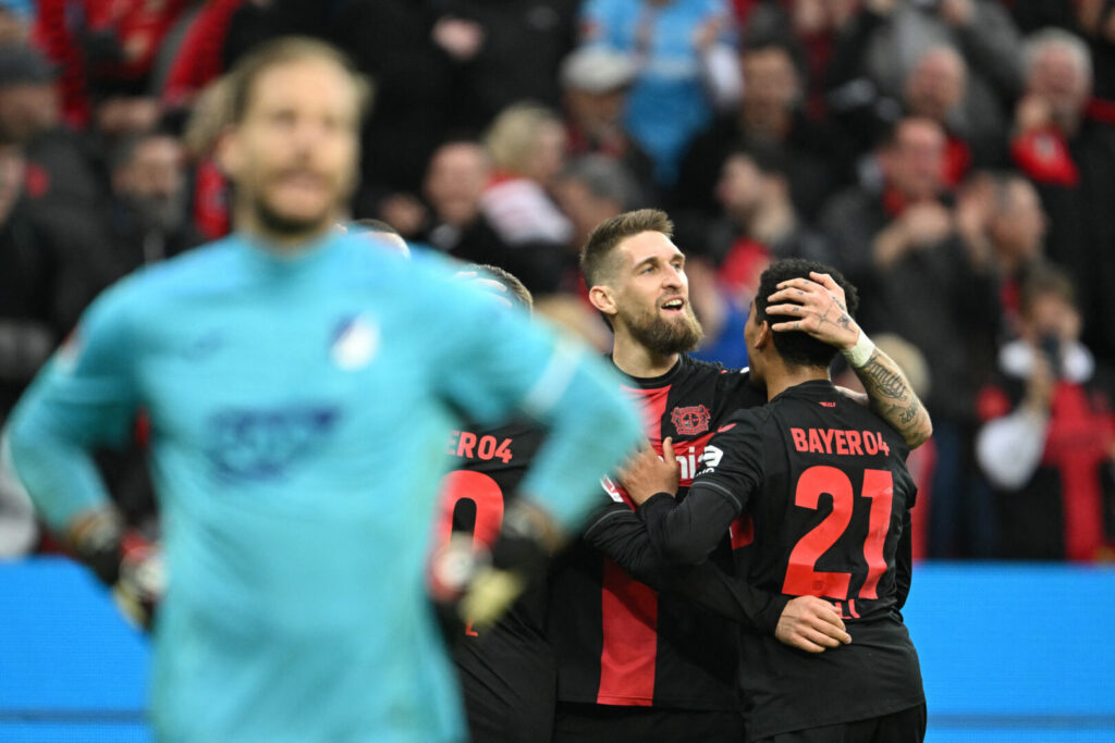 Bundesliga: Leverkusen jubelt auch gegen Hoffenheim spät.