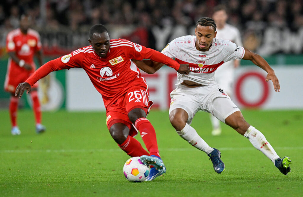 Szene aus dem Hinspiel zwischen Stuttgart und Union.