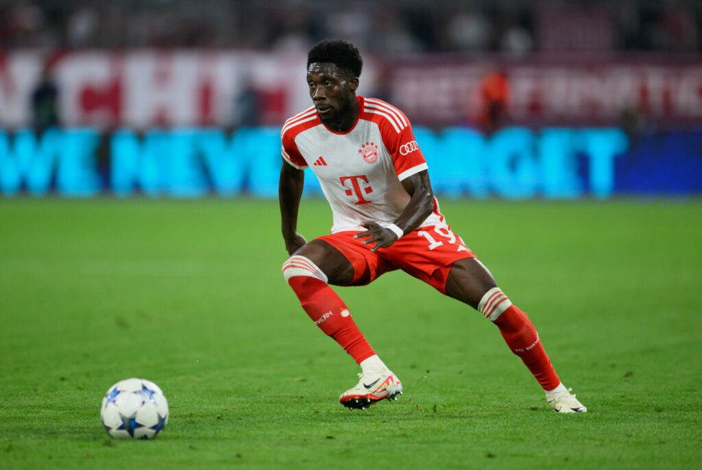 FC Bayern erwartet eine Entscheidung von Alphonso Davies.