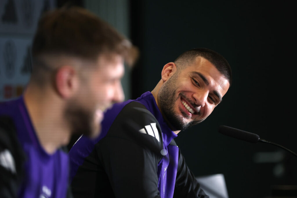 Auf der DFB-Pressekonferenz vor dem Testspiel gegen Frankreich haben Niclas Füllkrug und Deniz Undav die Fragen der Journalisten beantwortet. Die beiden Stürmer präsentierten sich dabei in bester Laune. 