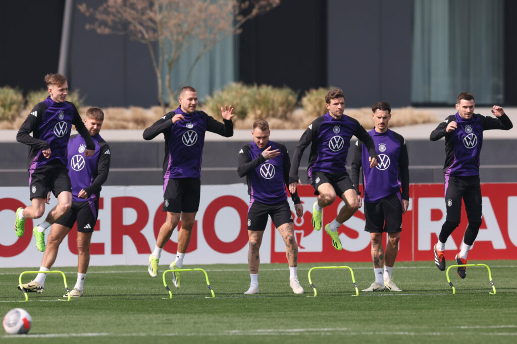 Robin Koch und seine Teamkollegen im DFB-Training