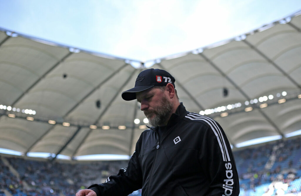 Steffen Baumgart möchte mit dem HSV aufsteigen.