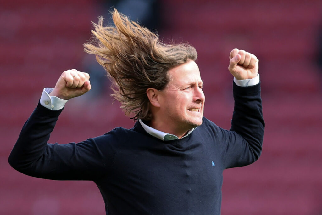 Nur noch sieben Spieltage. Die Bundesliga-Saison 2023/2024 geht endgültig in ihre ganz heiße Phase. Auch wenn der Meisterschaftskampf entschieden scheint, so wartet doch weiter allerhand Spannung auf uns. Hier kommen drei Thesen zum 28. Spieltag.