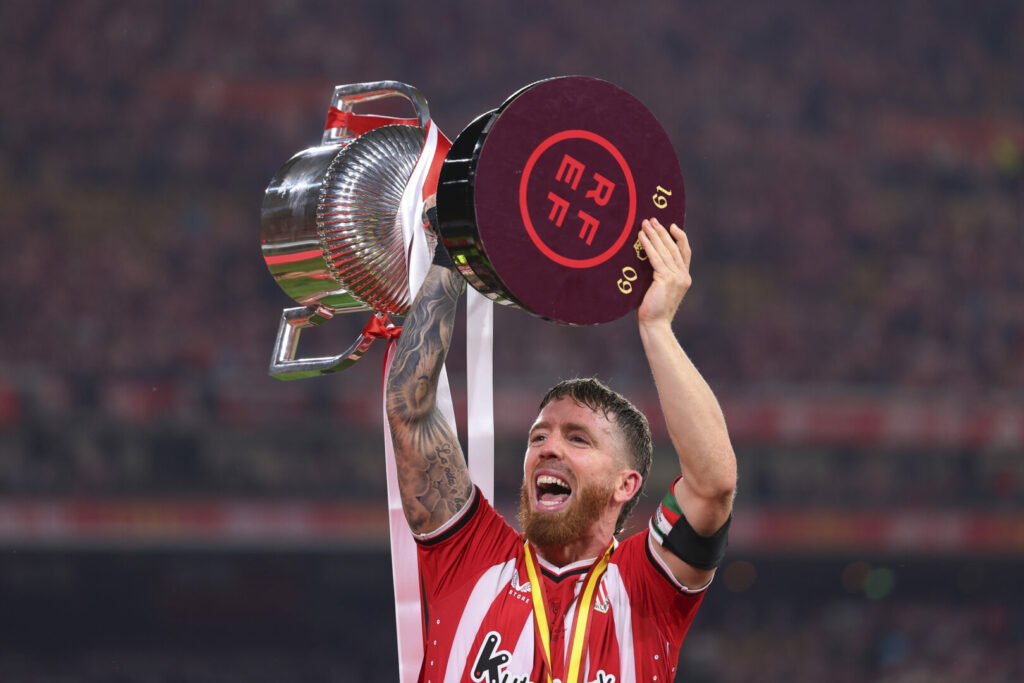 Iker Muniain feiert den Copa del Rey-Titel mit seinem Athletic Club