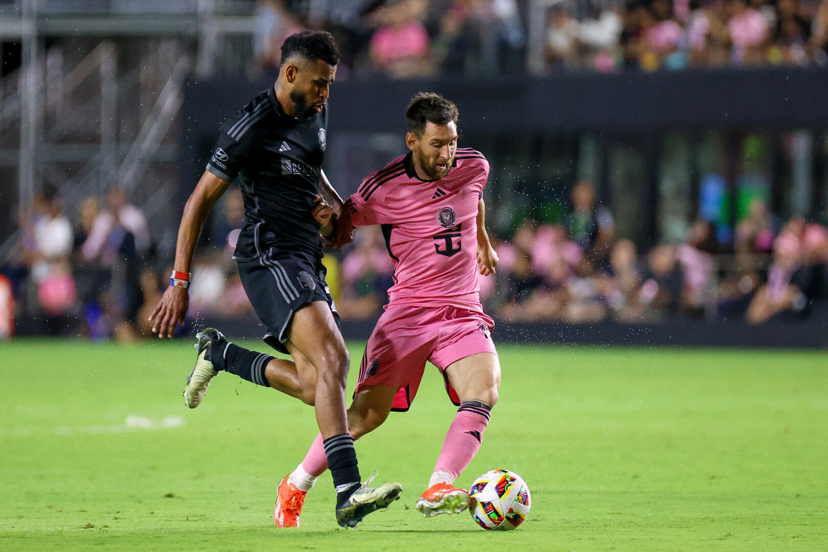 MLS: Lionel Messi schießt Inter Miami an die Spitze!