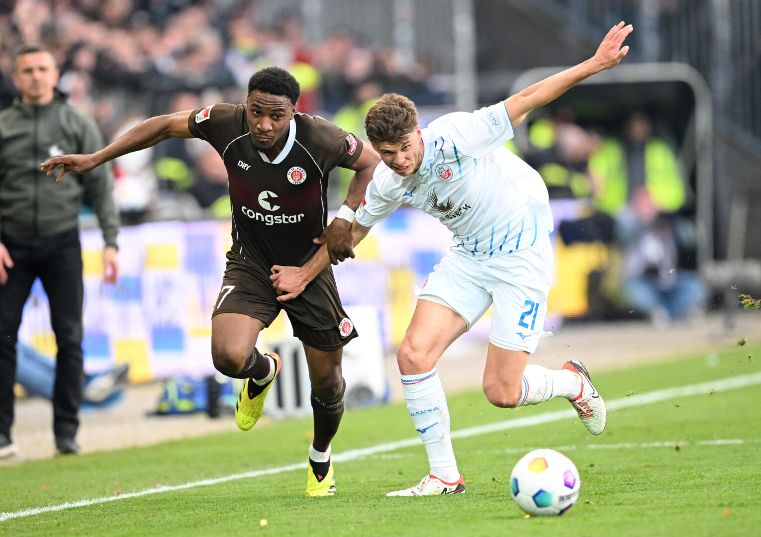 2. Bundesliga: Arbeitssieg für St. Pauli – Hertha kassiert Last-Minute-Ausgleich!