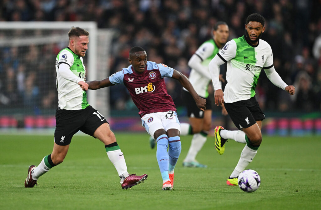 Aston Villa und der FC Liverpool lieferten sich ein atemberaubendes Duell.